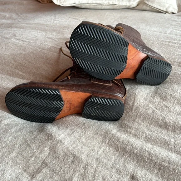 Cydwoq “Pocket” Leather Boots - Picture 9 of 13